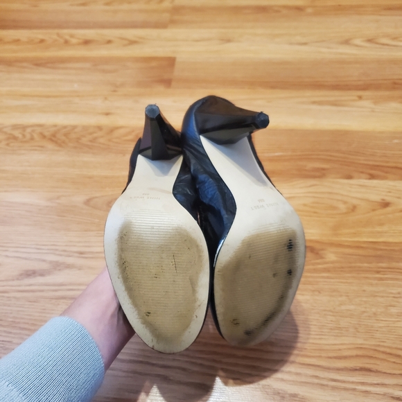 Nine West Bejeweled Heels - Picture 4 of 8